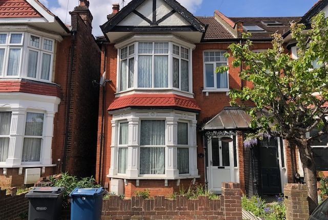 4 bed semi-detached house