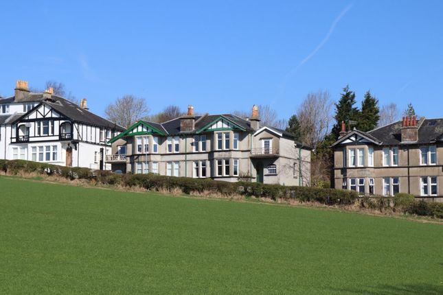 6 bed semi-detached house