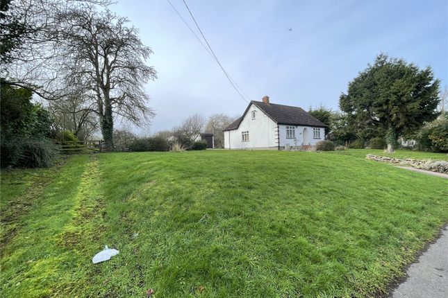 High Road, Fobbing, Essex, SS17 3 bed bungalow for sale