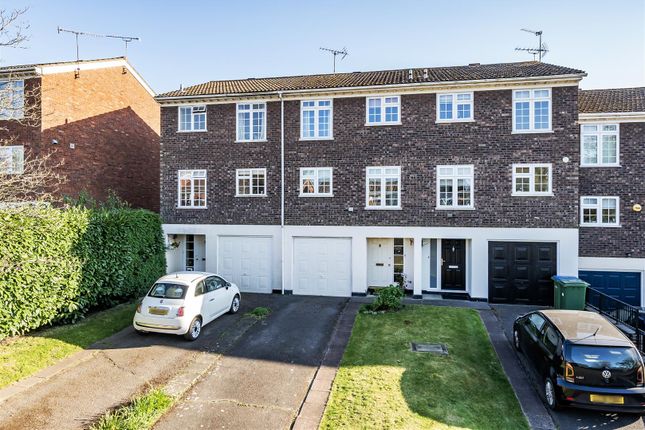 3 bedroom town house for sale