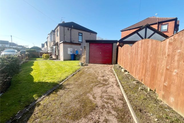 Crow Hill South, Alkrington... 3 bed semi