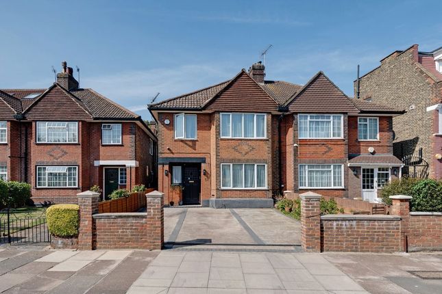 Lynton Road, London W3 3 bed house for sale