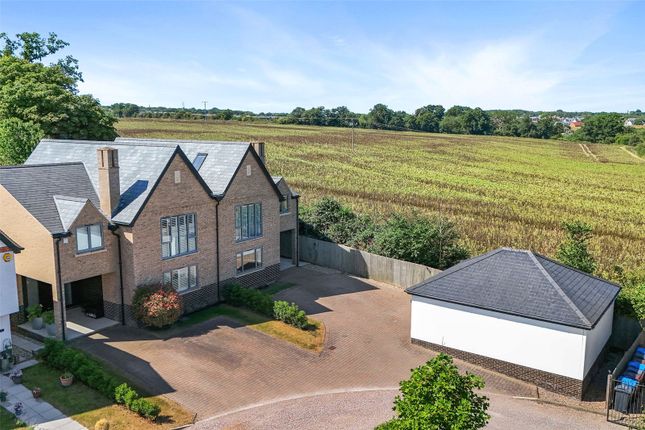 Chantry Gardens, Old Harlow, Essex, CM17 6 bed semi