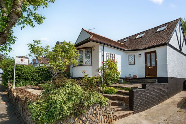 Milton Avenue, Barnet, EN5 3 bed bungalow for sale