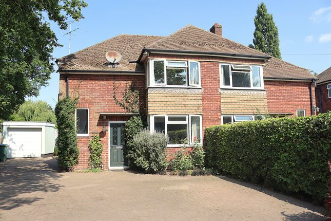 Southwood Road, Farnborough GU14 3 bed semi
