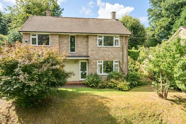 Chiltern Close, Haslemere, GU27 4 bed detached house for sale