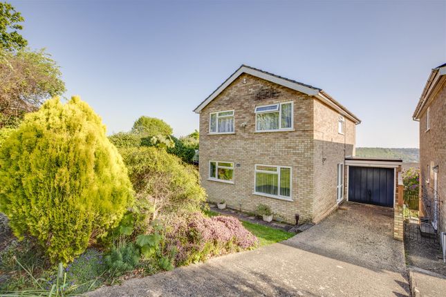 Curlew Close, High Wycombe HP13 4 bed detached house for sale