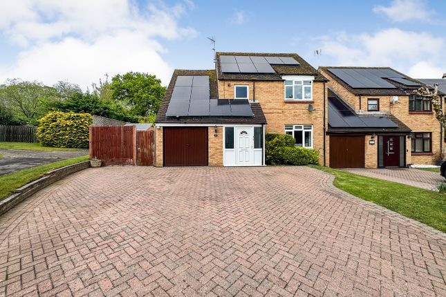 Millers Grove, Calcot, Reading, RG31 4 bed link detached house for sale