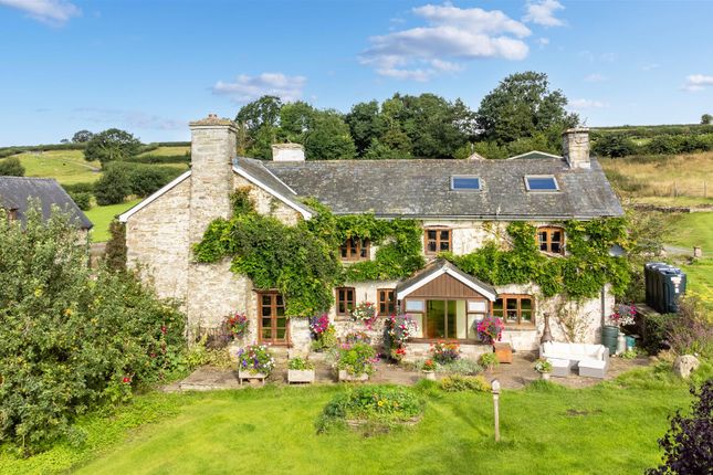 4 bedroom farm house for sale