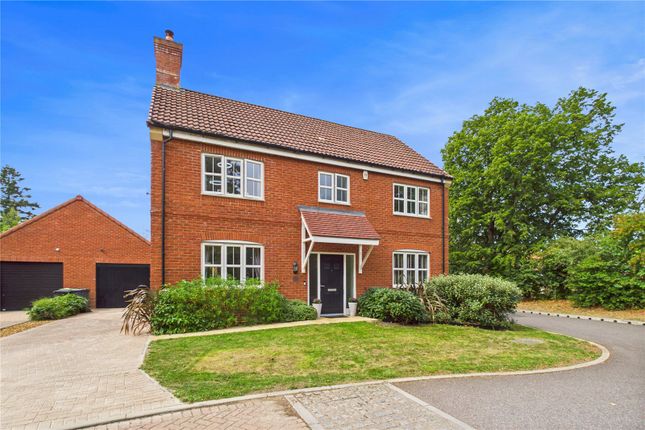 Greenacre Place, Newbury, Berkshire... 4 bed detached house for sale