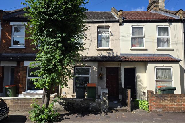 Worcester Road, Manor Park, E12 5JX 2 bed terraced house for sale