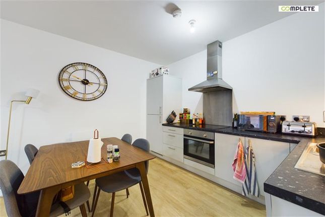 2 bed flat