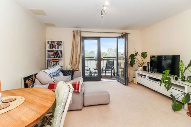 Raven Close, Watford WD18 1 bed flat for sale