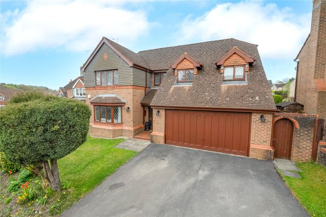 Wike Ridge Avenue, Leeds, West Yorkshire 4 bed detached house for sale
