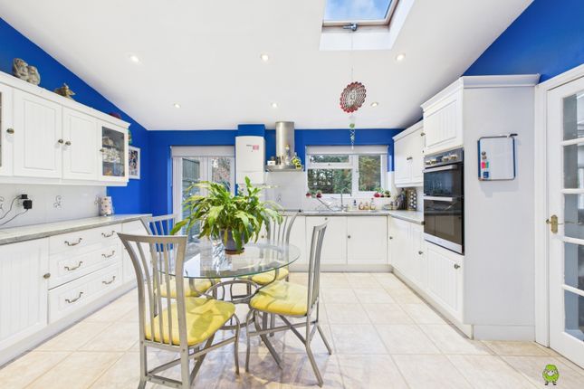 Martin Rise, Bexleyheath, Kent, DA6 4 bed semi