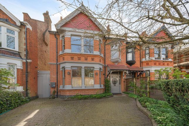 4 bedroom semi-detached house for sale