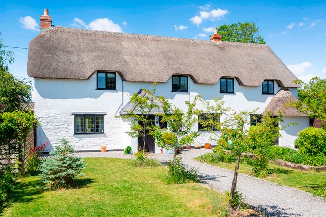 4 bedroom cottage for sale