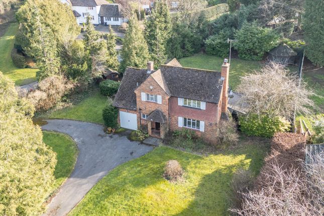 Garden Close, Leatherhead, Surrey, KT22 3 bed detached house for sale