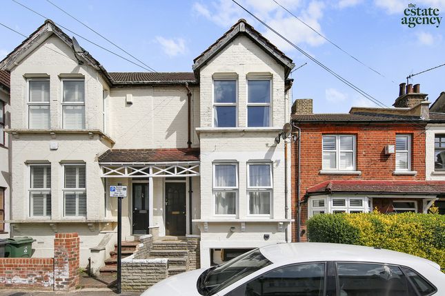 Garfield Road, North Chingford, E4 1 bed apartment for sale