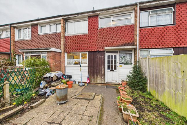 Worcester Close, Farnborough... 3 bed terraced house for sale