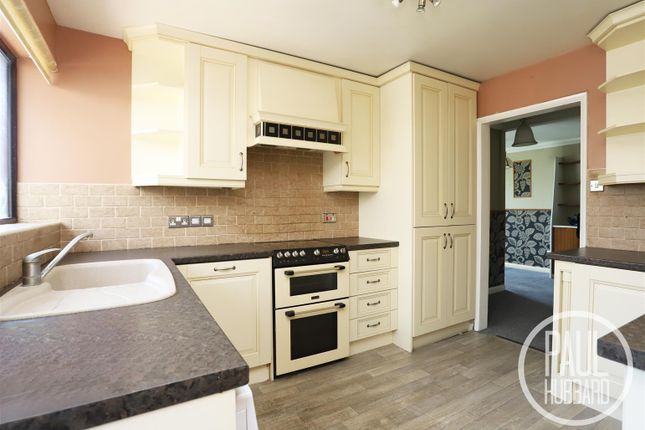 June Avenue, Lowestoft, NR32 3 bed detached bungalow for sale