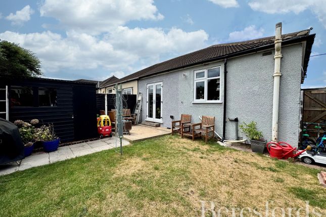 Betterton Road, Rainham, RM13 2 bed bungalow for sale