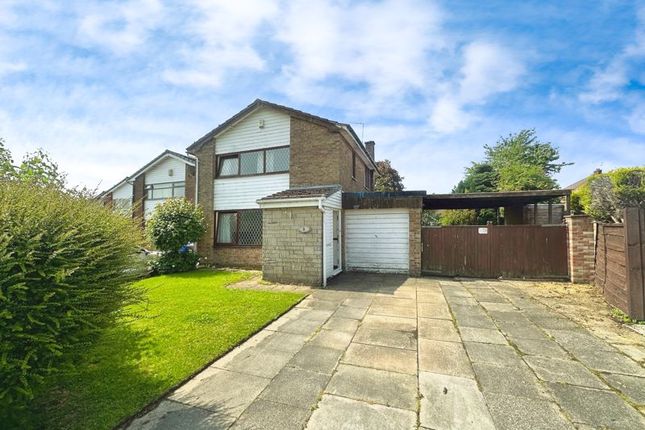 Buckingham Drive, Bury 3 bed detached house for sale