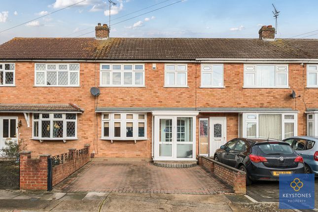 Peartree Gardens, Romford, RM7 3 bed terraced house for sale