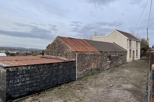 Pontardulais Road, Tycroes, Ammanford 3 bed detached house for sale