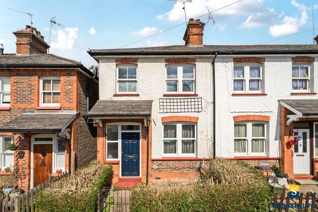 Cline Road, Surrey GU1 3 bed end of terrace house for sale