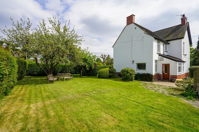 11 Linden Avenue, Chesterfield S40 4 bed detached house for sale