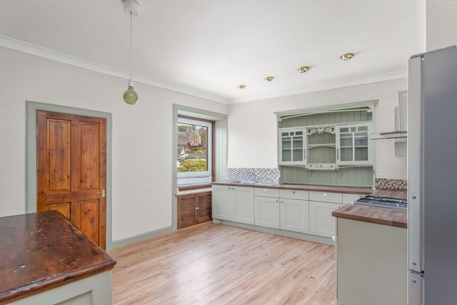 East High Street, Crieff, PH7 3 bed flat for sale