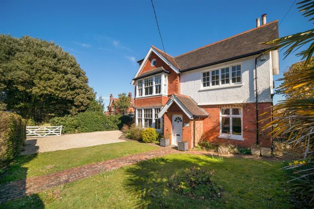 Totland Bay, Isle of Wight 7 bed detached house for sale
