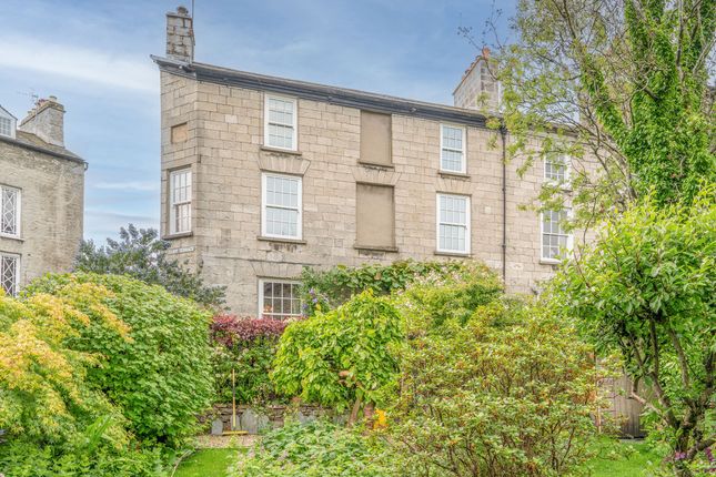 1 Cliff Terrace, Kendal, LA9 5 bed end of terrace house for sale