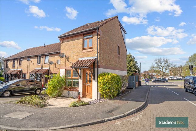 Rosemount Close, Woodford Green IG8 3 bed end of terrace house for sale