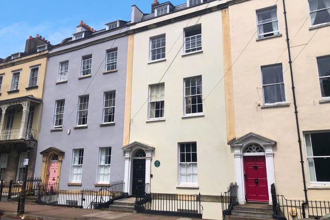 2 bed flat