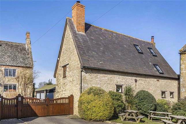 Helmdon Road, Weston, Towcester... 3 bed semi