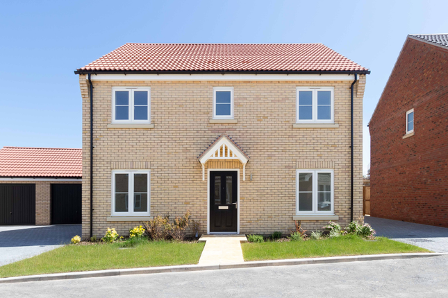 4 bed detached house