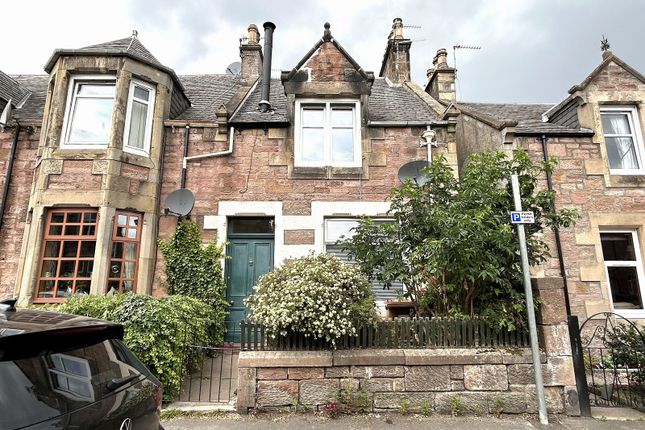 2 bedroom maisonette for sale