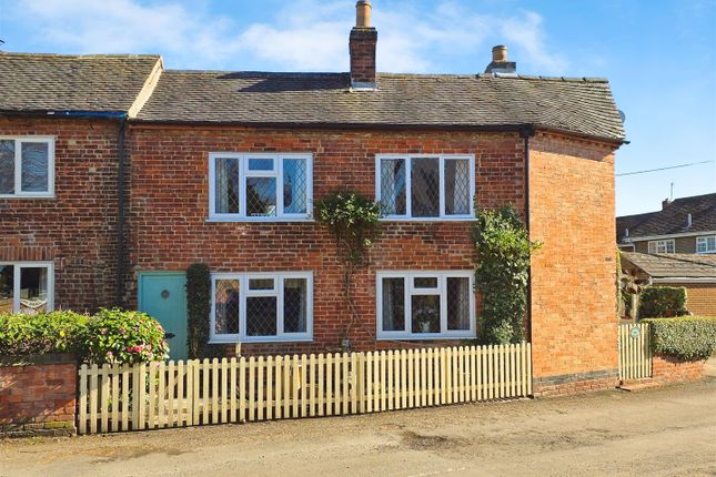 Boggy Lane, Church Broughton 3 bed cottage for sale