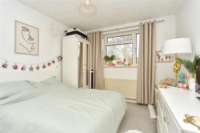 2 bed maisonette