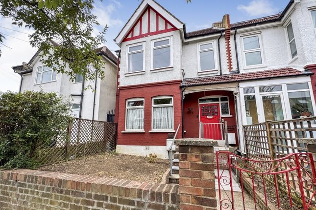 WOODGRANGE AVENUE, NORTH FINCHLEY, N12 4 bed end of terrace house for sale