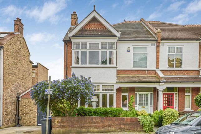 6 bedroom semi-detached house for sale