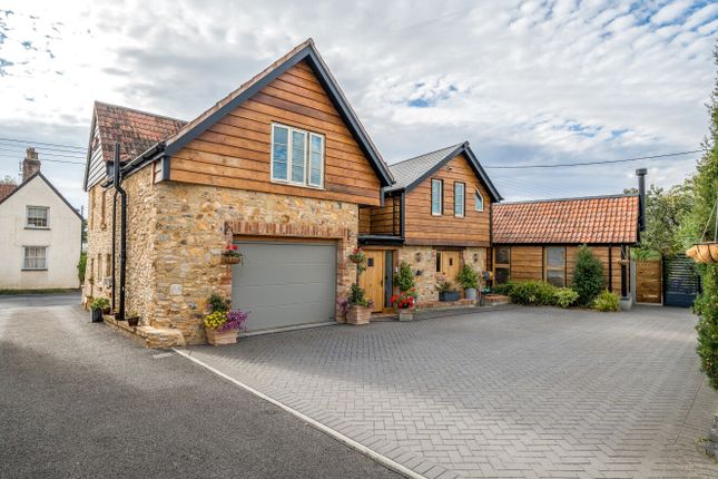 Blagdon Hill, Taunton, Somerset, TA3 4 bed detached house for sale