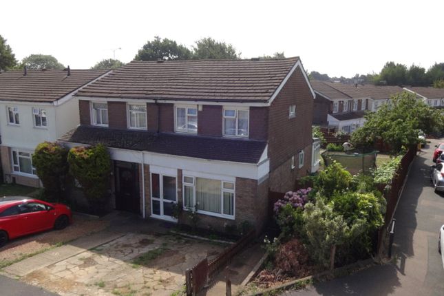 Hockwell Ring, Luton, Bedfordshire, LU4 3 bed semi