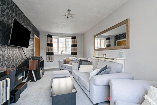 Madams Hill Road, Shirley, Solihull 3 bed semi