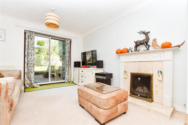 4 bed detached house