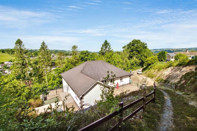 Drefach Felindre, Llandysul 4 bed detached house for sale