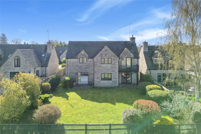 6 bedroom detached house for sale