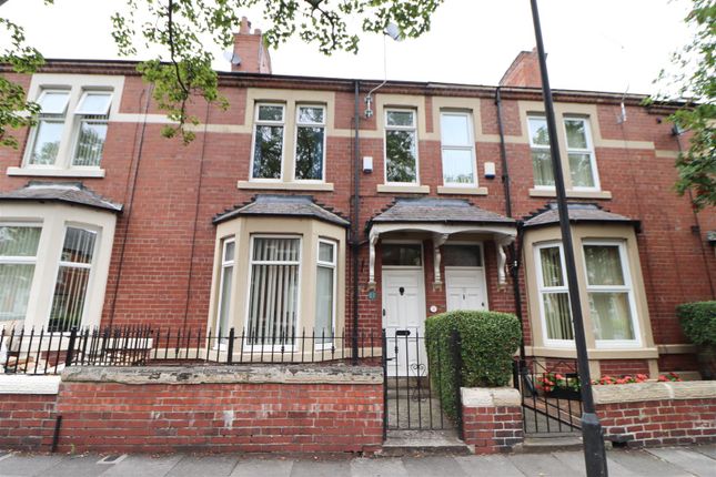 Sandringham Gardens, North Shields 3 bed terraced house for sale